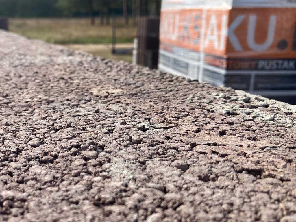 Jakie są zalety keramzytu jako materiału budowlanego?